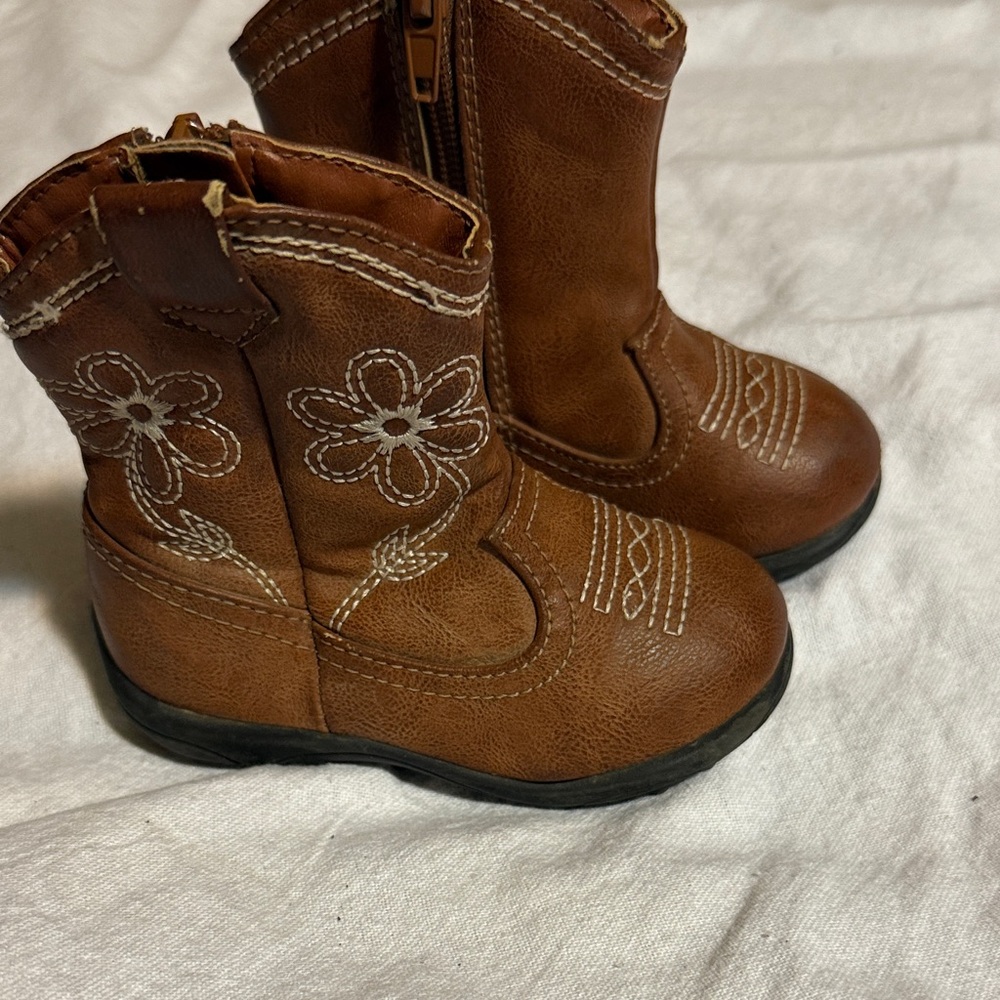Wonder Nation: Brown Kids Cowboy Boots with Floral Stitching SZ 5 - Picture 3 of 7
